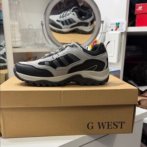 Men's Black & Gray Rugged Trail Sneaker